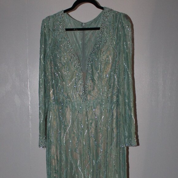 NWT Mac Duggal long Sleeve Sheer Laced Trumpet‎ Long Dress Gown 79291 Sage - Picture 4 of 12